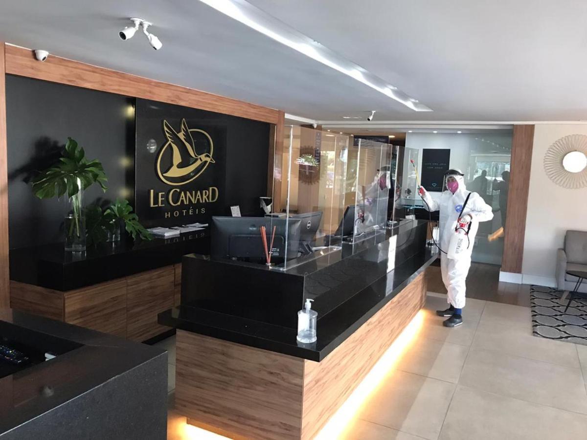 Le Canard Joinville Exterior photo