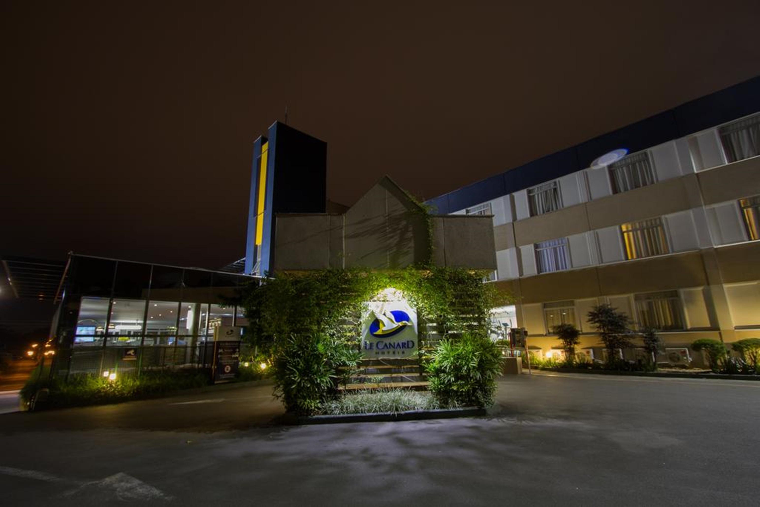 Le Canard Joinville Exterior photo